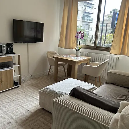 Studio - Jardin Exotique - 40 Metres Carres Appartement